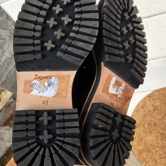 Repetto Guido Lug Sole Chelsea Boot - Picture 10 of 10